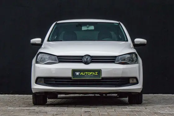 VOLKSWAGEN VOYAGE 2015