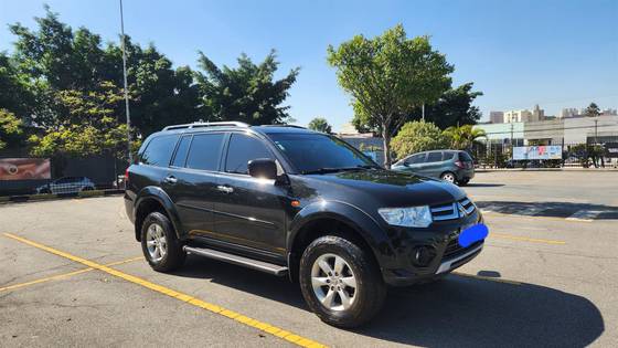 MITSUBISHI PAJERO DAKAR 2016