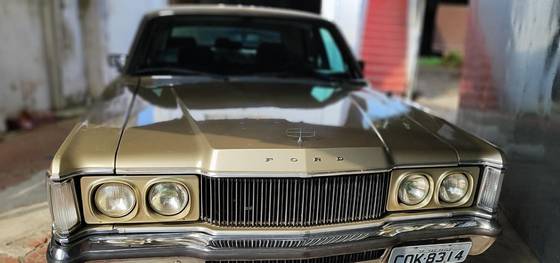 FORD GALAXIE 1982