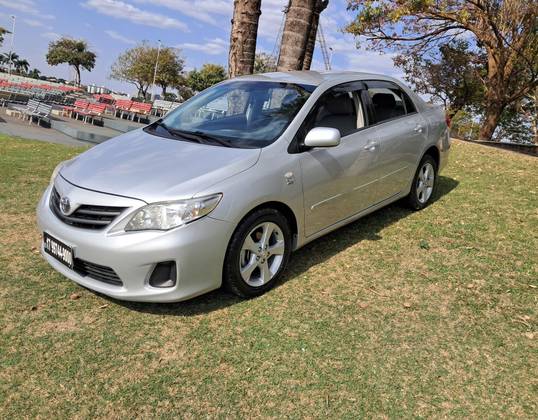 TOYOTA COROLLA 2012