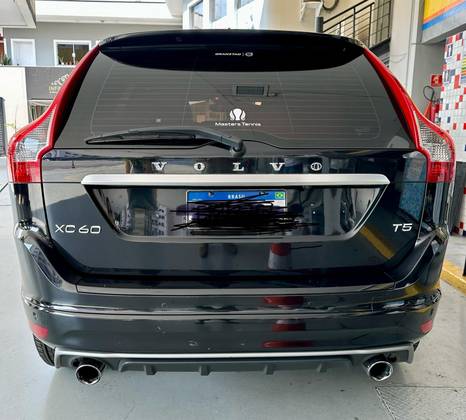 VOLVO XC60 2015