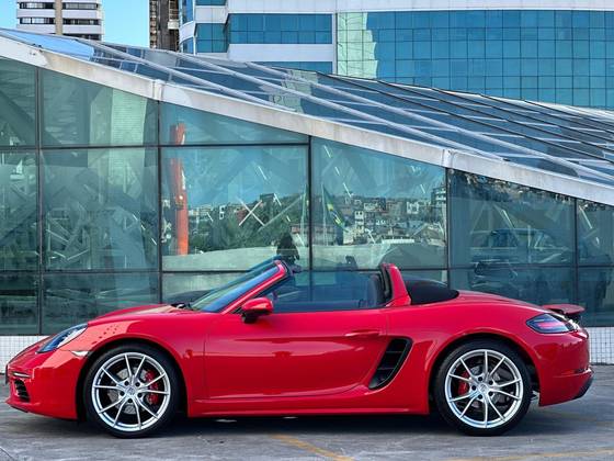 PORSCHE 718 2019