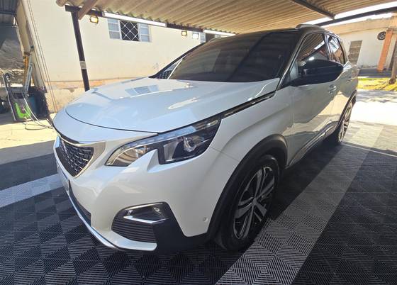PEUGEOT 3008 2019