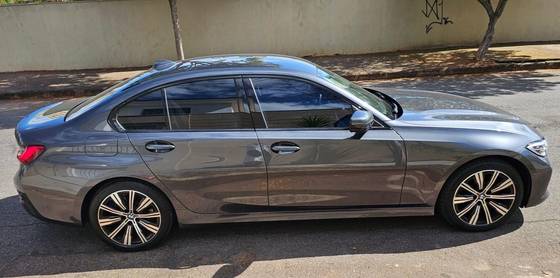 BMW 320i 2022
