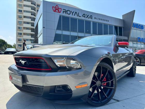 FORD MUSTANG 2011
