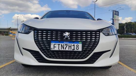 PEUGEOT 208 2022