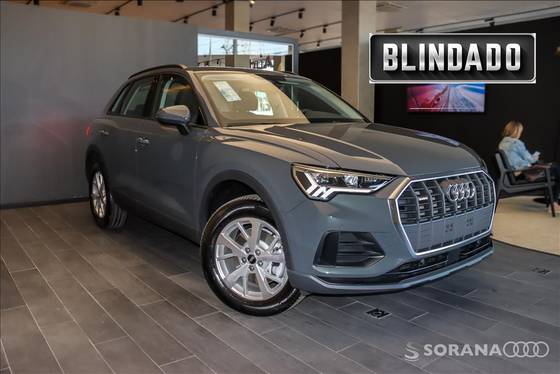 AUDI Q3 2024