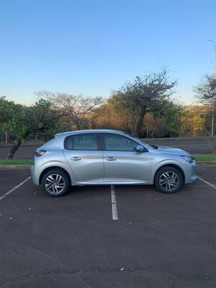 PEUGEOT 208 2022