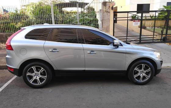 VOLVO XC60 2011