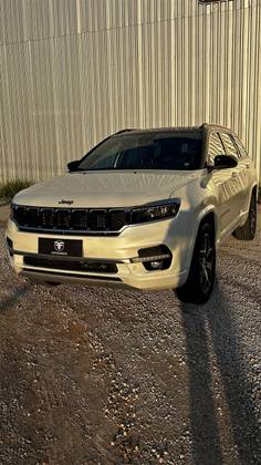 JEEP COMMANDER 2022