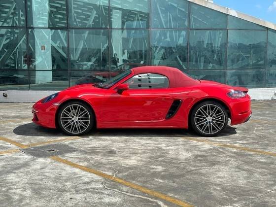 PORSCHE 718 2018