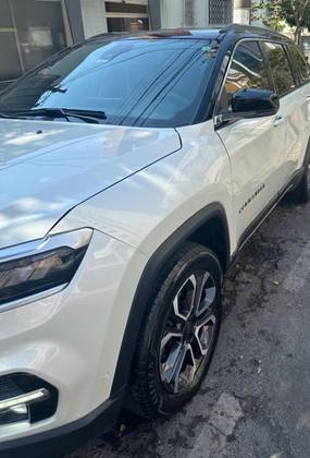 JEEP COMMANDER 2023