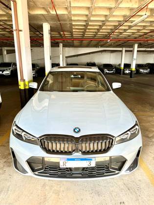 BMW 330e 2023
