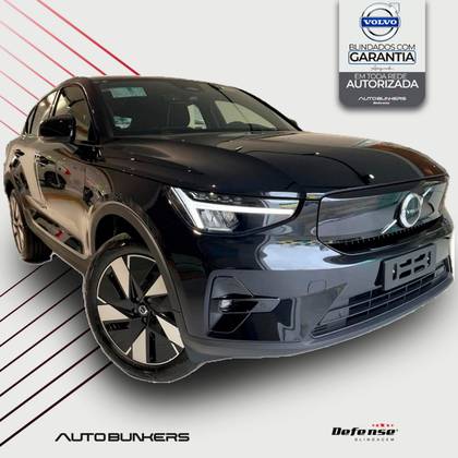 VOLVO C40 2024
