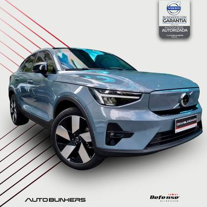 VOLVO C40 2024
