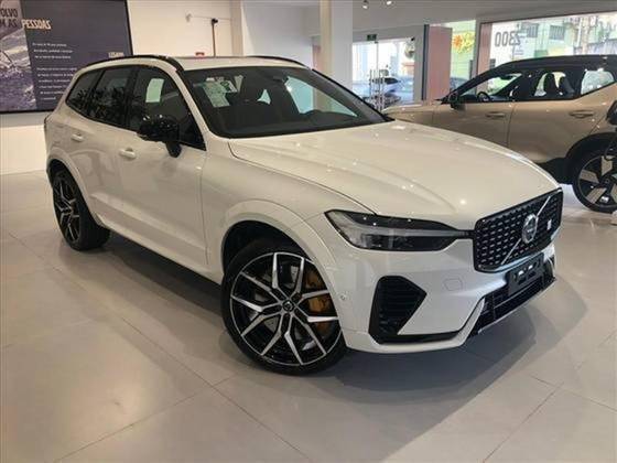VOLVO XC60 2024