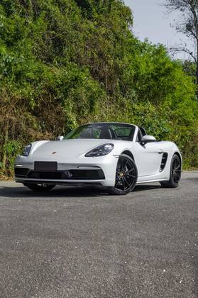 PORSCHE 718 2024