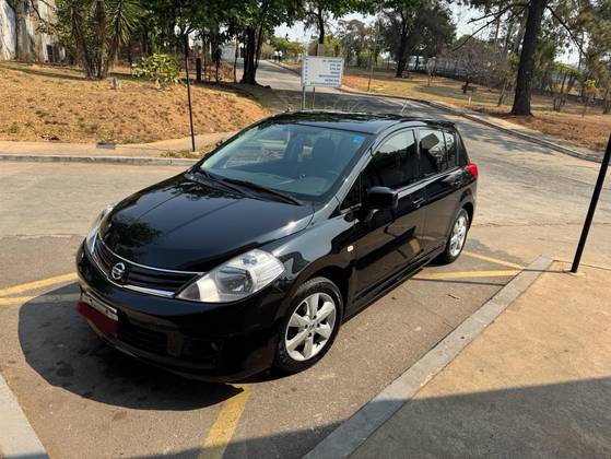 NISSAN TIIDA 2013