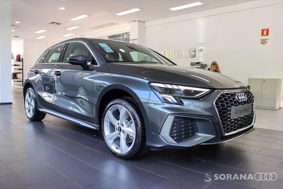 AUDI A3 2024