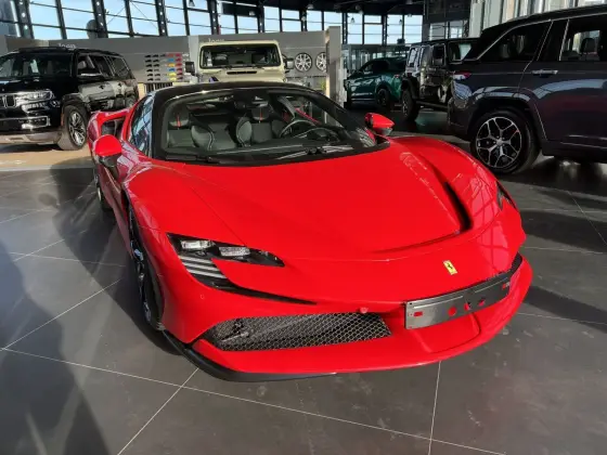 FERRARI SF90 2024