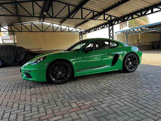 PORSCHE 718 2023