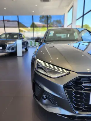 AUDI A4 2024