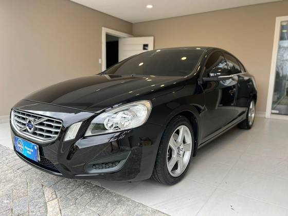 VOLVO S60 2012
