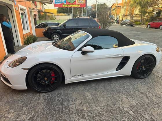 PORSCHE 718 2023
