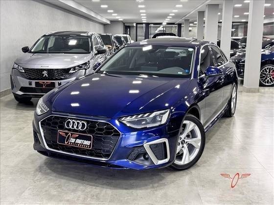 AUDI A4 2022