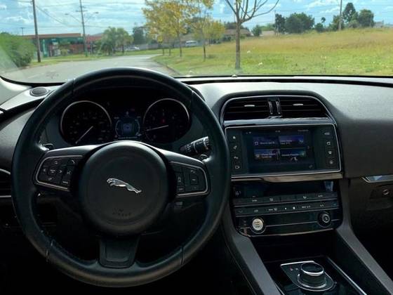JAGUAR F-PACE 2017