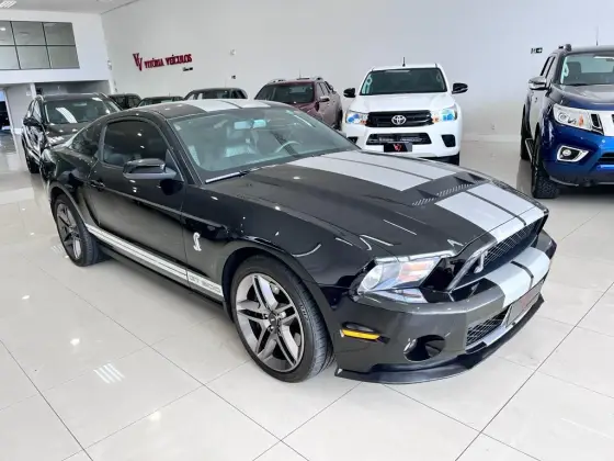 FORD MUSTANG 2010