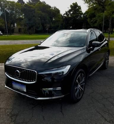 VOLVO XC60 2023