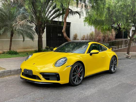PORSCHE 911 2023