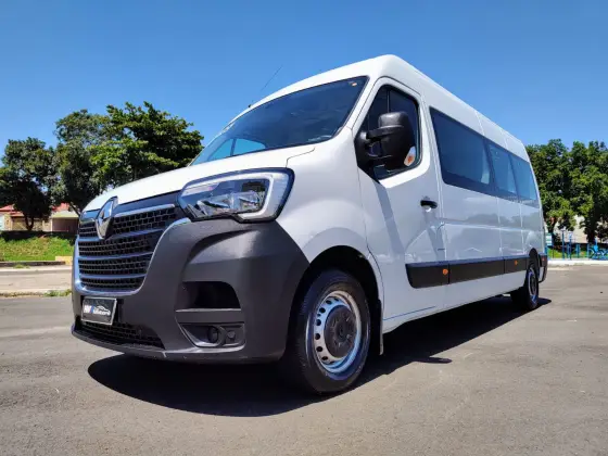 RENAULT MASTER 2023