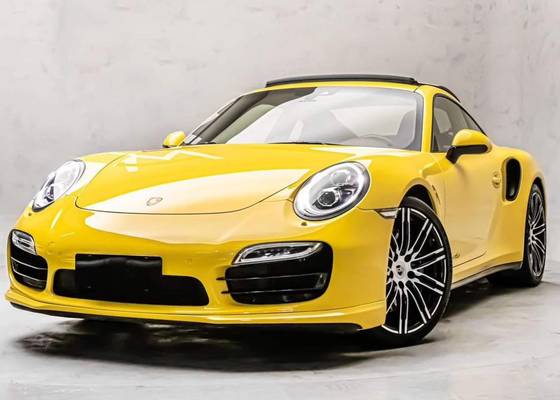 PORSCHE 911 2015