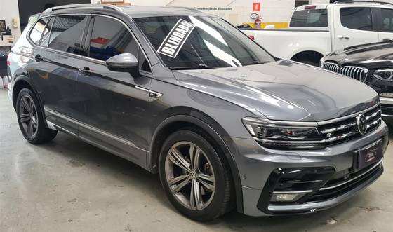 VOLKSWAGEN TIGUAN 2018