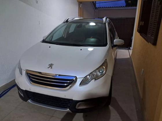 PEUGEOT 2008 2017