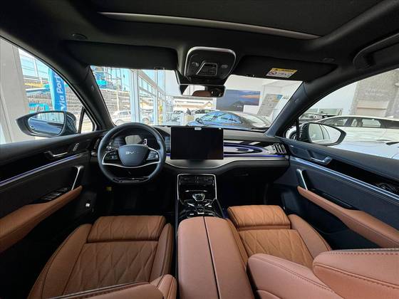 BYD TAN 2025