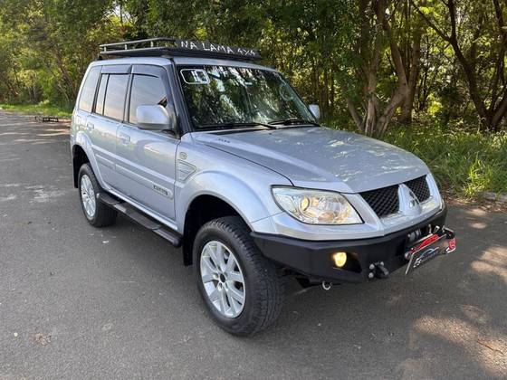 MITSUBISHI PAJERO TR4 2010