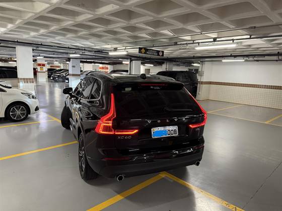 VOLVO XC60 2018