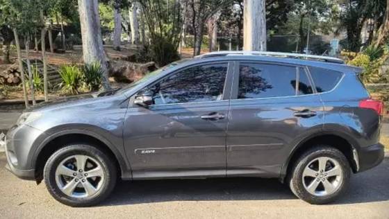 TOYOTA RAV4 2015