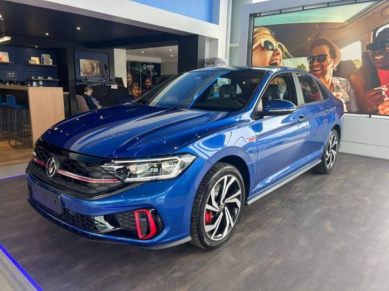 VOLKSWAGEN JETTA 2024
