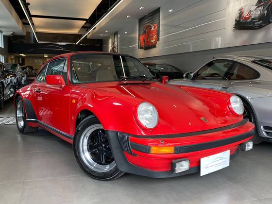 PORSCHE 911 1983
