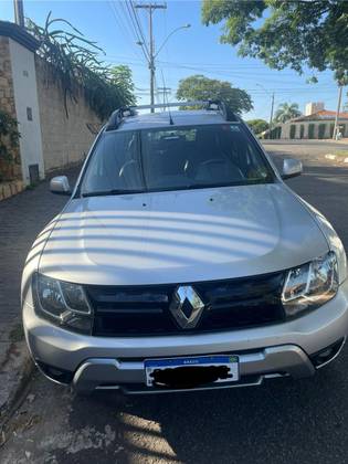 RENAULT DUSTER 2016
