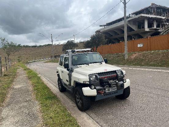 TROLLER T4 2015