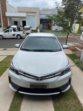 TOYOTA COROLLA 2019