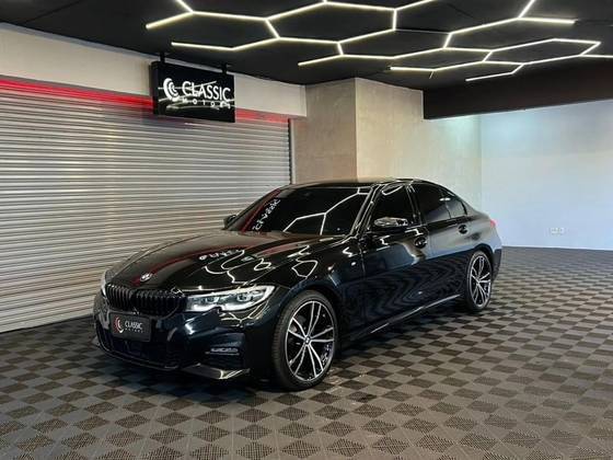 BMW 320i 2021