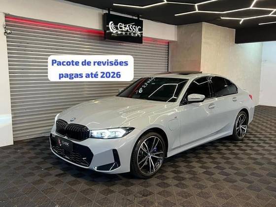 BMW 330e 2024