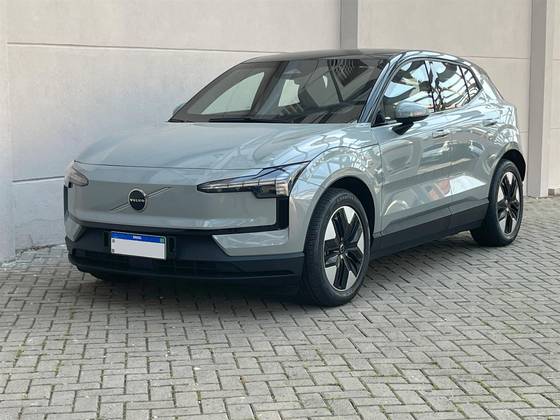 VOLVO EX30 2024