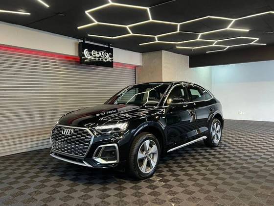 AUDI Q5 2024